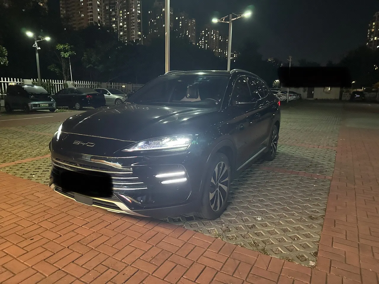 Open image lightbox: BYD Song PLUS New Energy 2024 Song PLUS DM-i 1.5 Stepless Glory Edition 110km Flagship Automatic Gear
