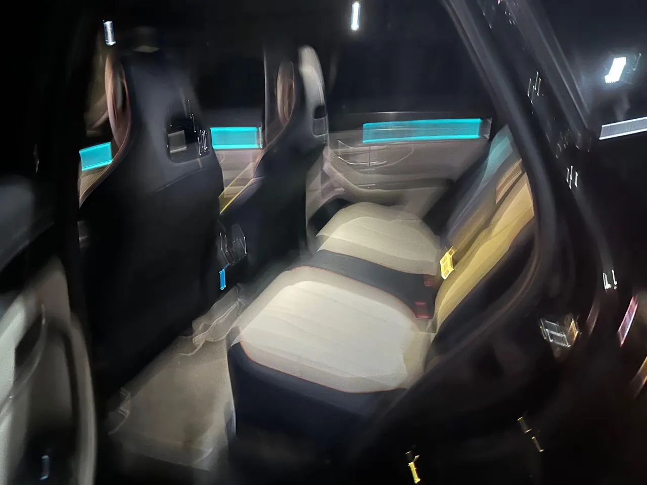 BYD Song PLUS New Energy 2024 Song PLUS DM-i 1.5 Stepless Glory Edition 110km Flagship Automatic Gear 9