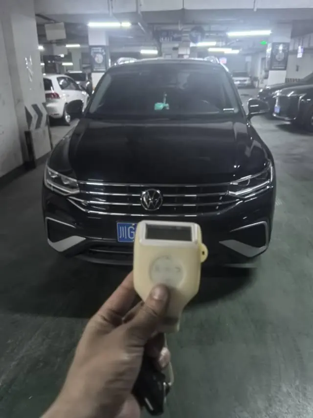 Volkswagen 2024 Tiguan L 2.0TSI 330TSI Two-Drive Smart Edition Automatic Gear 2
