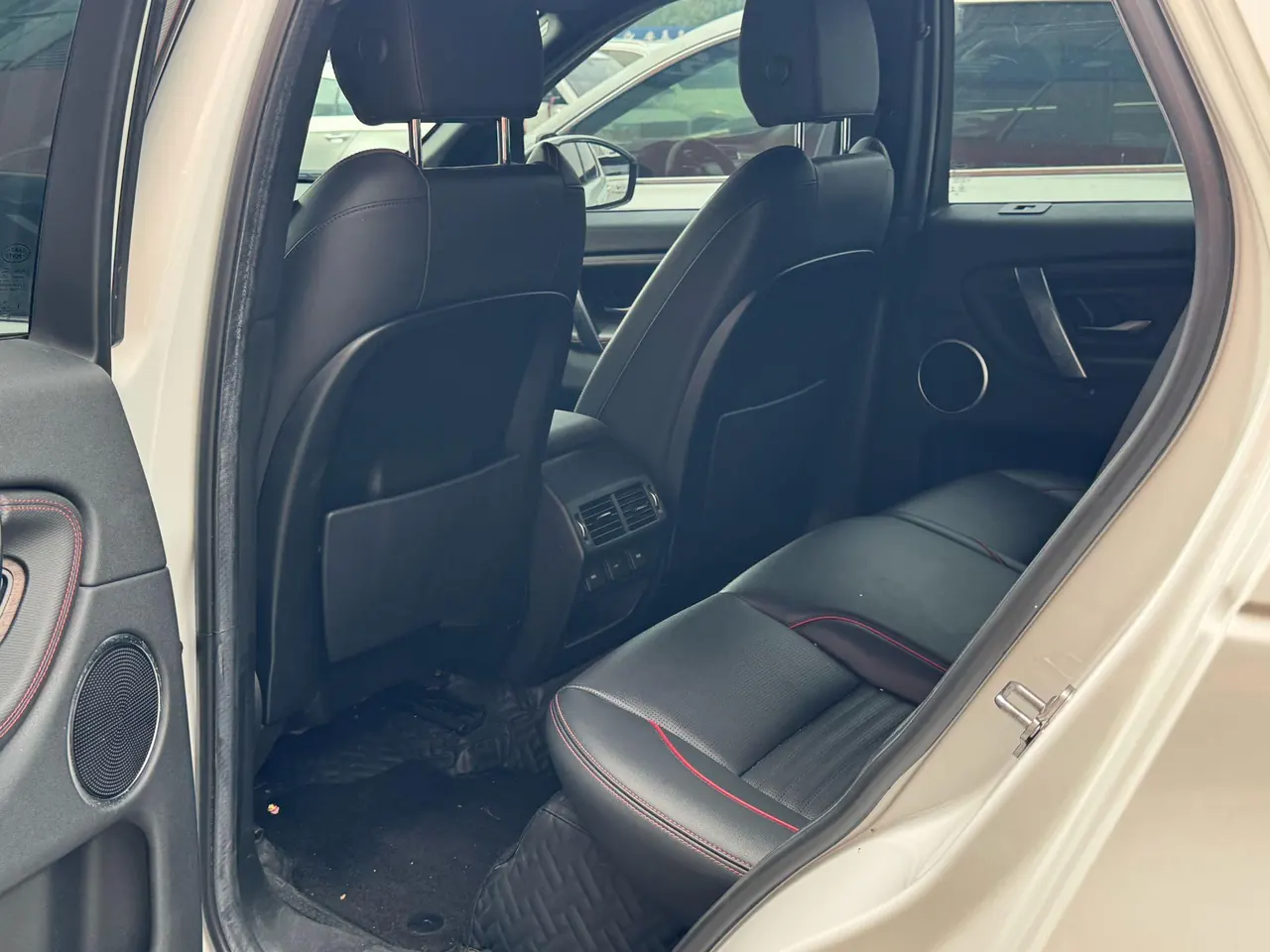 Land Rover 2020 Discovery Sports Edition 48V 2.0T 249PS R-Dynamic S Performance Edition Automatic Gear 3