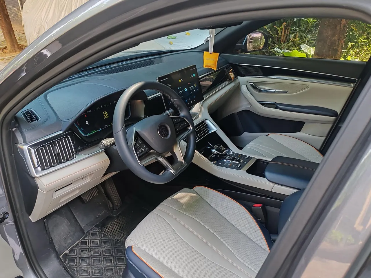BYD Song PLUS New Energy 2022 Song PLUS DM-i 1.5 Stepless 110KM Flagship PLUS 5G Edition Automatic Gear 3