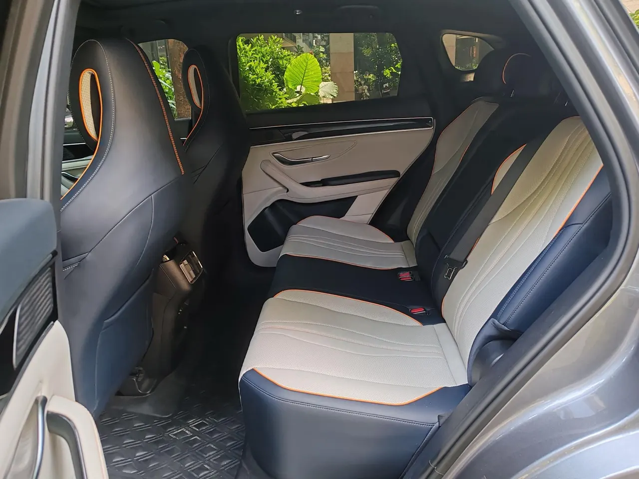 BYD Song PLUS New Energy 2022 Song PLUS DM-i 1.5 Stepless 110KM Flagship PLUS 5G Edition Automatic Gear 4