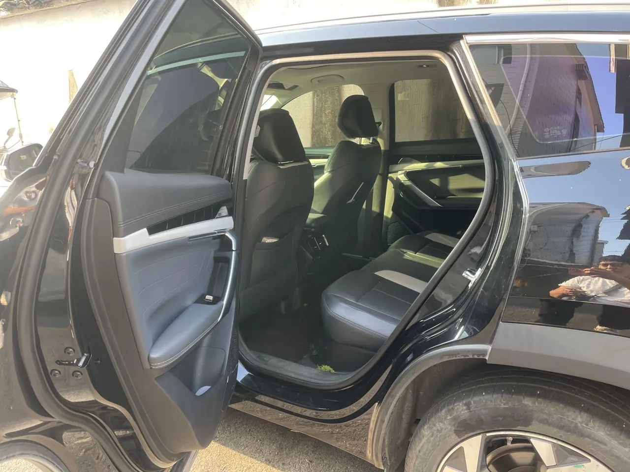 Geely 2024 Boyue L 1.5TD Ultimate Automatic Gear 3