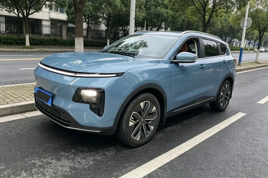 Jetour 2024 ShanHai L7 1.5T 120km ULTRA 7-seat automatic gear - View 1