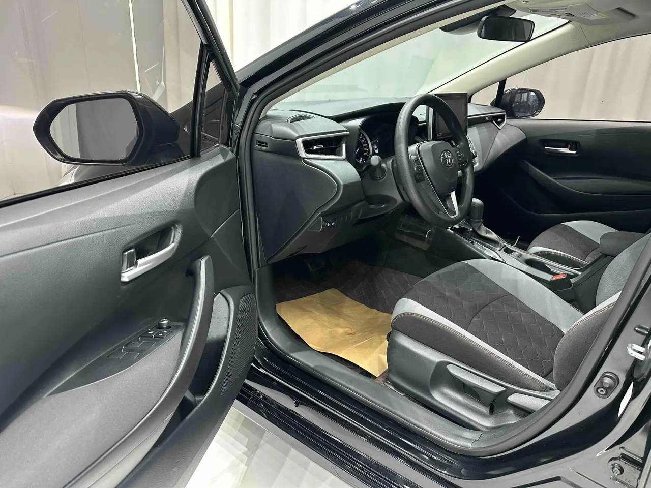 Toyota 2021 corolla 1.2T stepless elite PLUS version of automatic gear 7