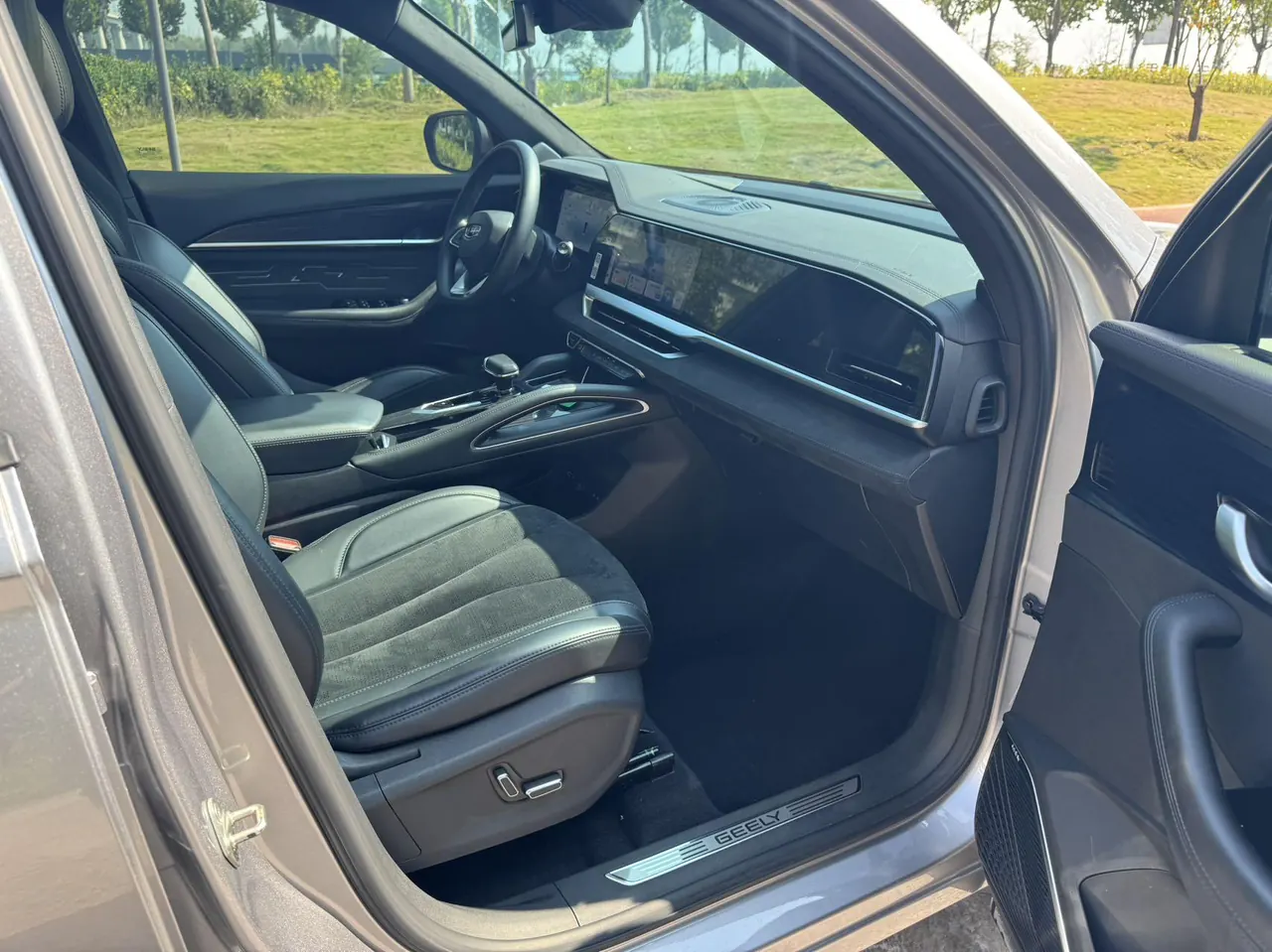 Geely 2024 XingyueL (Monjaro) 2.0TD High Power Two-Drive Enovate Edition Automatic Transmission 14
