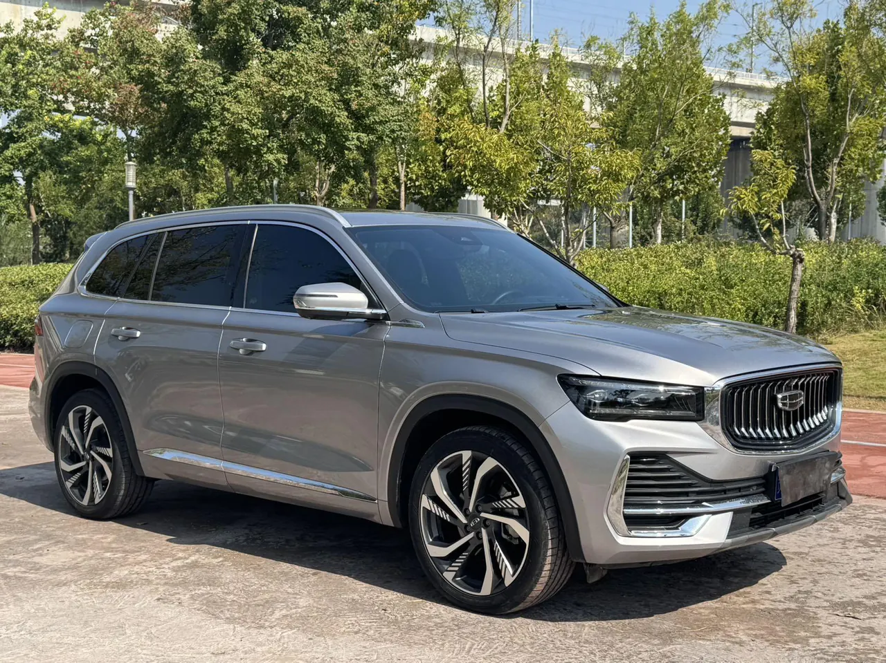 Geely 2024 XingyueL (Monjaro) 2.0TD High Power Two-Drive Enovate Edition Automatic Transmission 3
