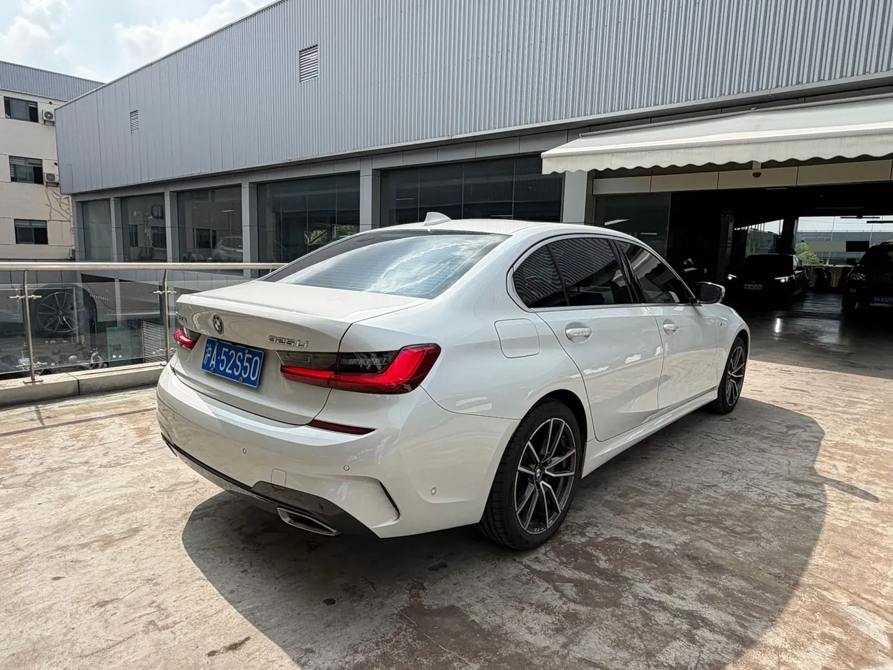 BMW 3 Series 2021 325Li 2.0T M Sports Suit (Modified) Automatic Gear 11