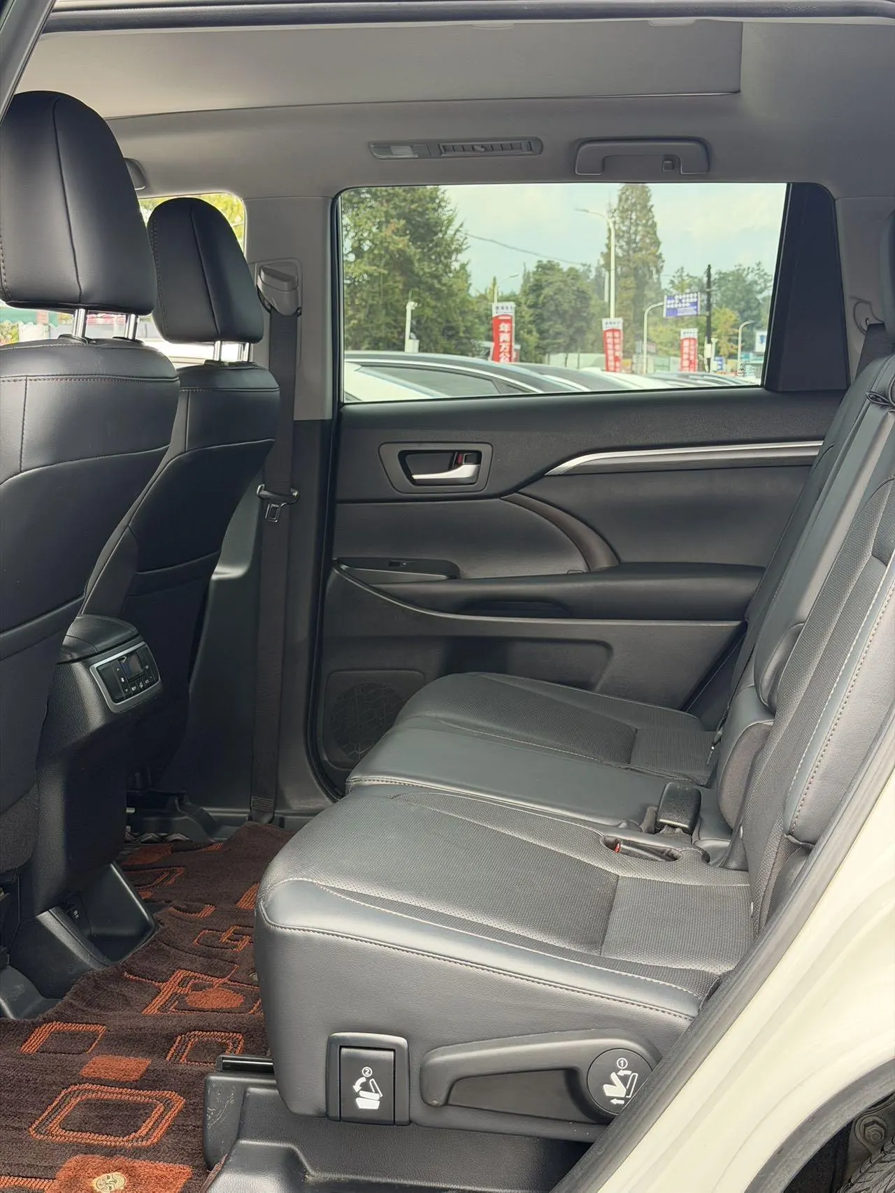 Toyota 2021 Highlander 2.0T 4-wheel drive deluxe 7-seat automatic gear 6