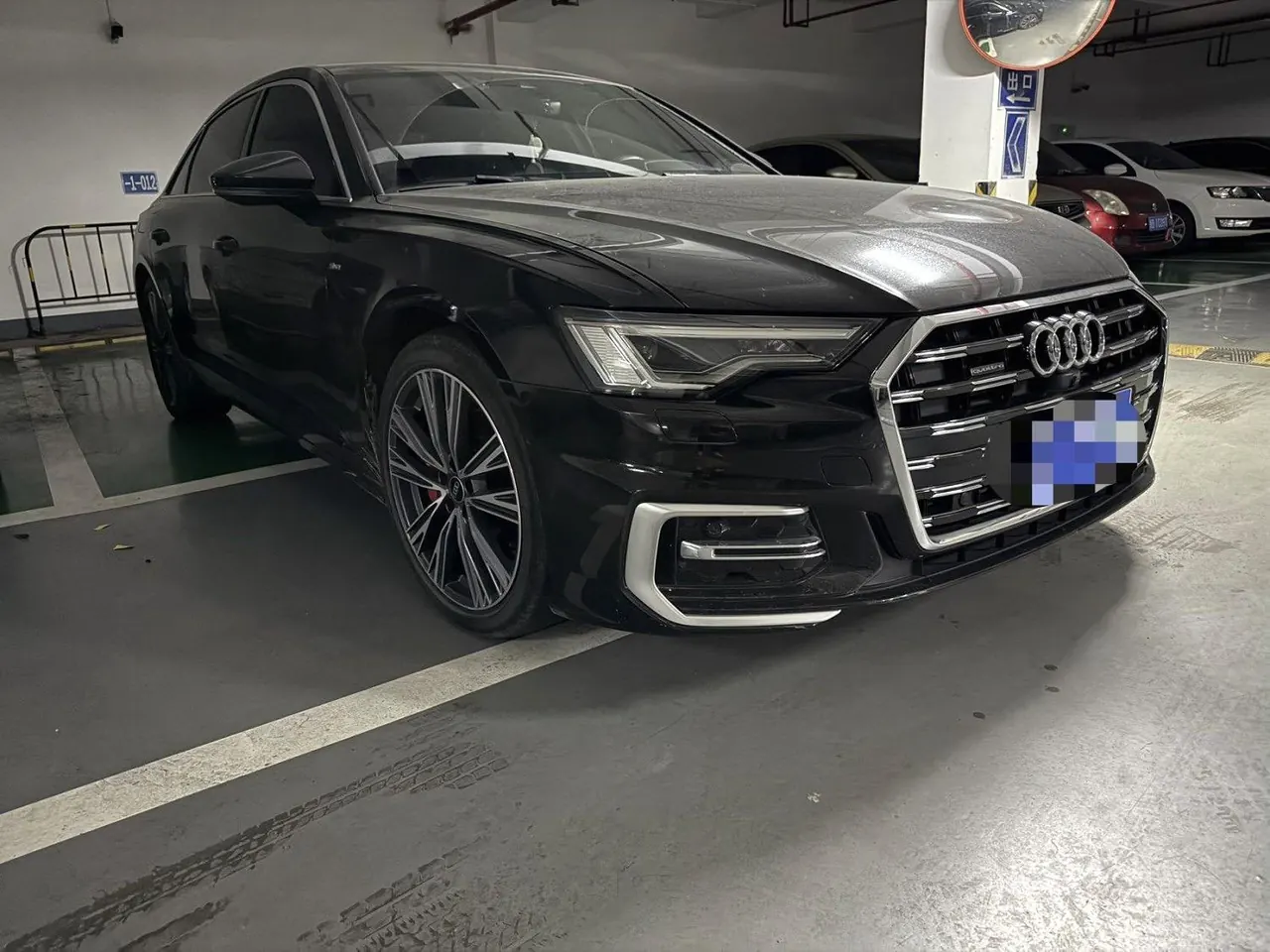 Audi 2024 A6L 2.0TFSI 45TFSI Quattro Selected Elegant Automatic Gear 2