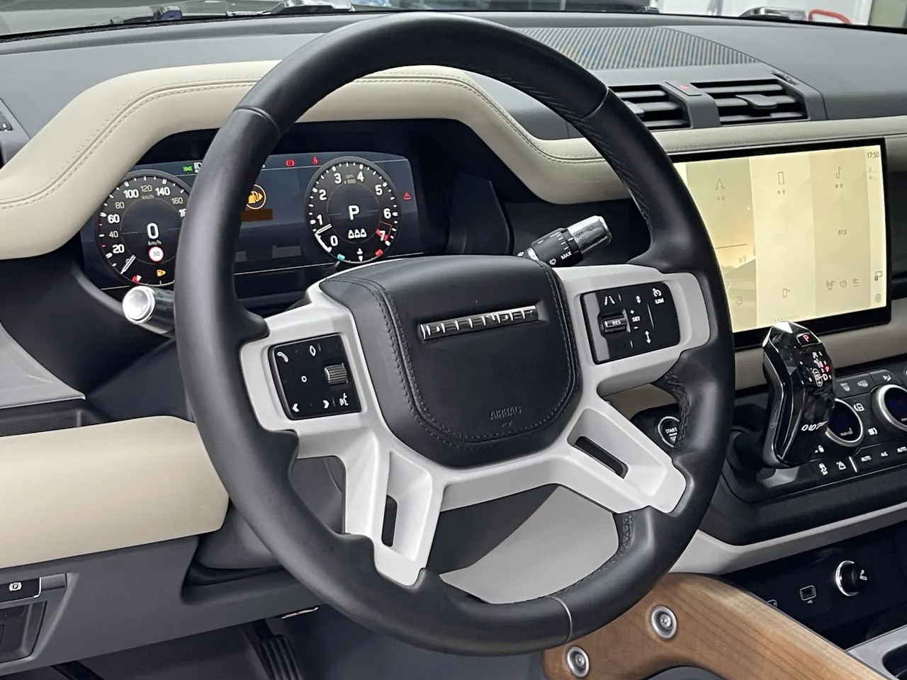 Land Rover Guard (Imported) 2022 Guard 110 48V 3.0T P400 X-DYNAMIC HSE Automatic Gear 3