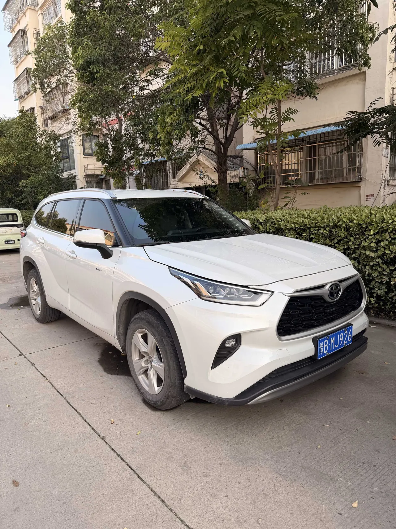 Toyota 2024 Highlander Dual Engine 2.5 Stepless Intelligent Electric Hybrid Two-Drive Elite Edition 5-seat Automatic Transmission 8
