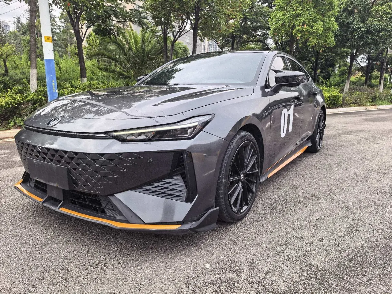 Open image lightbox: ChangAn 2024 UNI-V 1.5T Distinguished Sports Automatic
