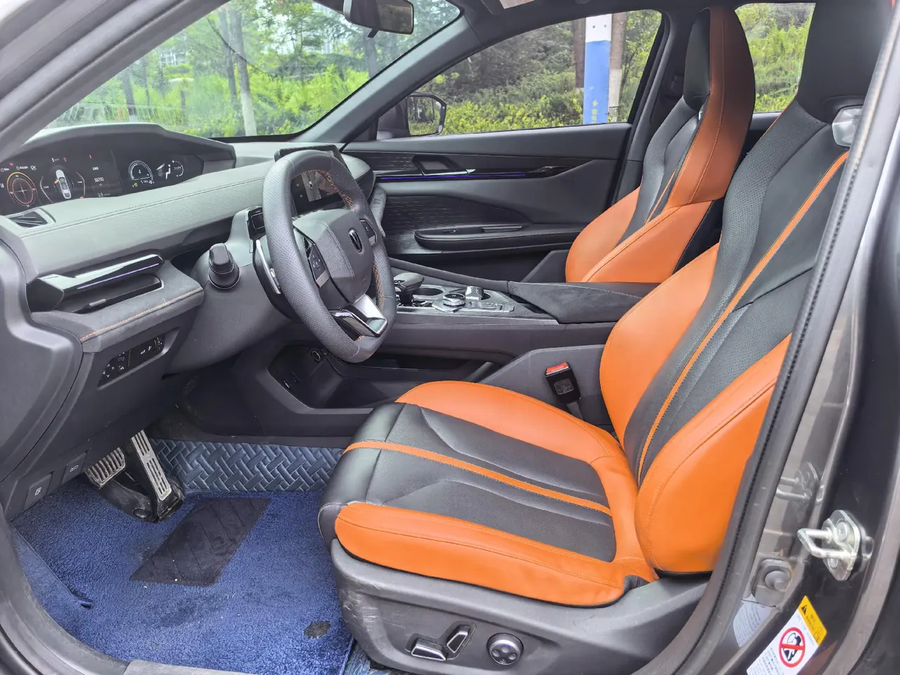 ChangAn 2024 UNI-V 1.5T Distinguished Sports Automatic 5