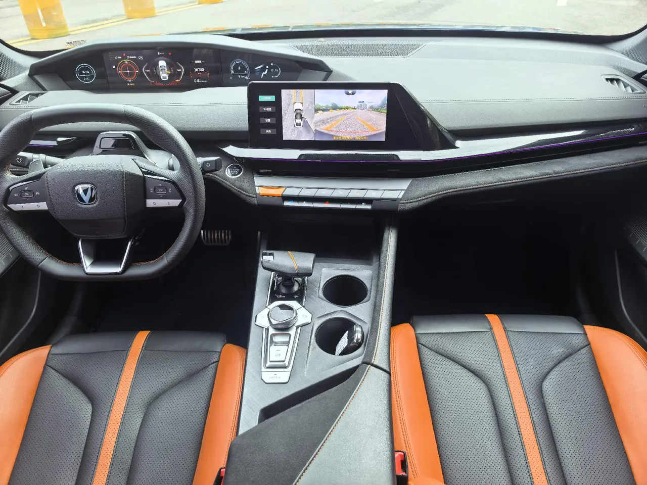 ChangAn 2024 UNI-V 1.5T Distinguished Sports Automatic 7