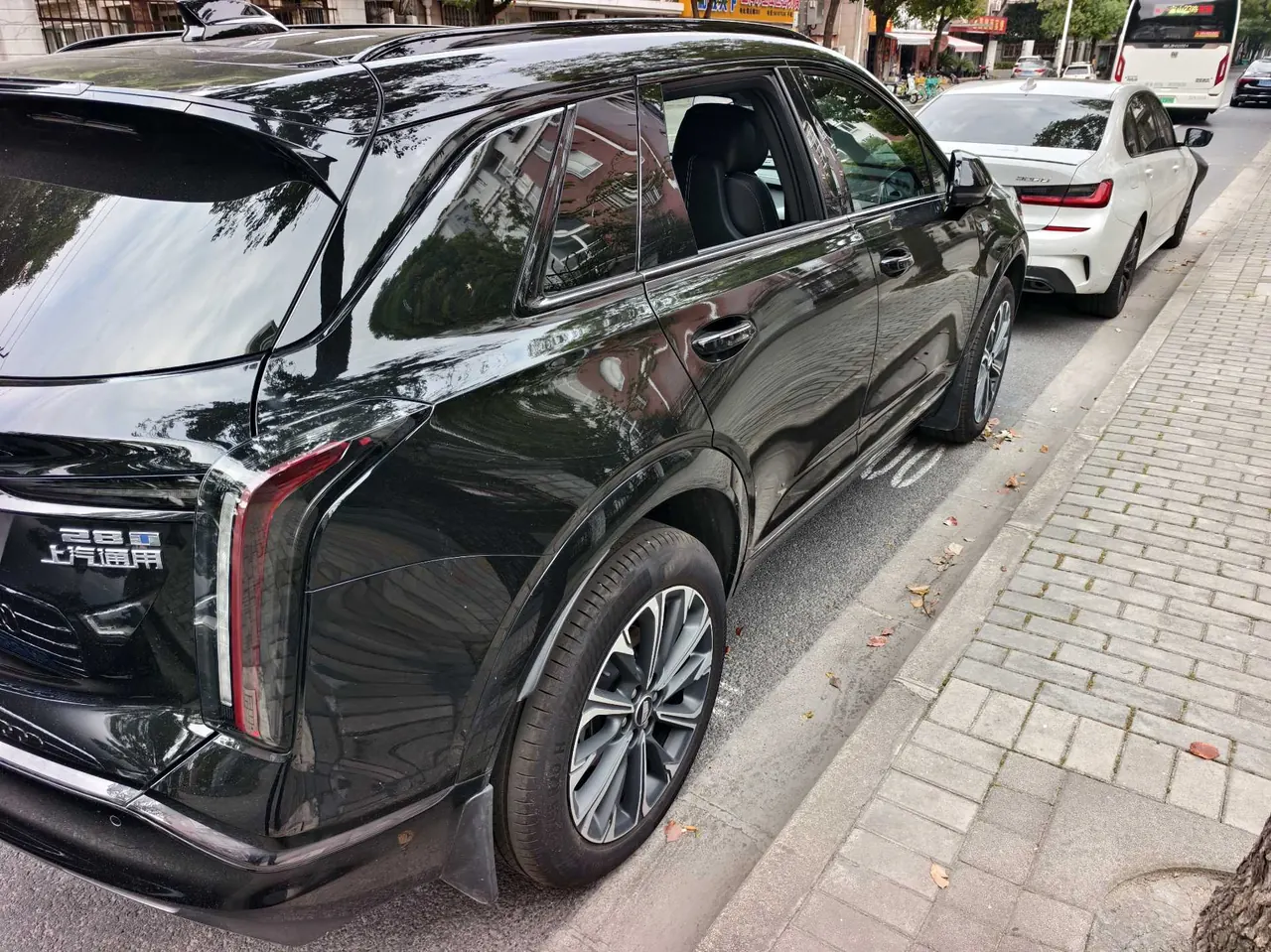 Cadillac 2026 XT5 48V 2.0T honorable automatic gear 4