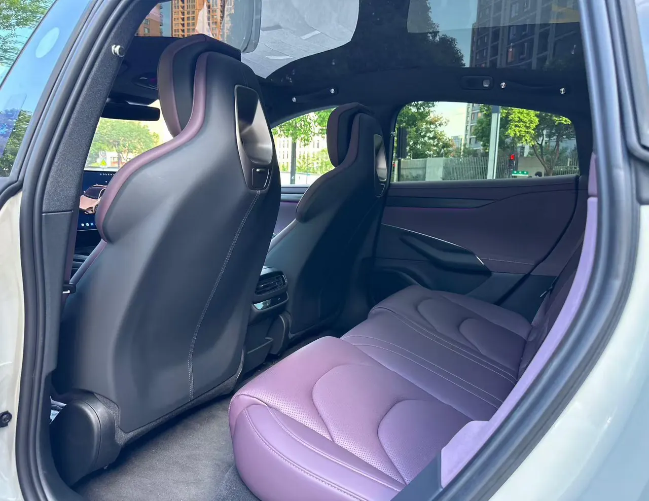 MI 2024 SU 7 700km Rear Drive Long Endurance Smart Driving Edition Automatic Gear 5
