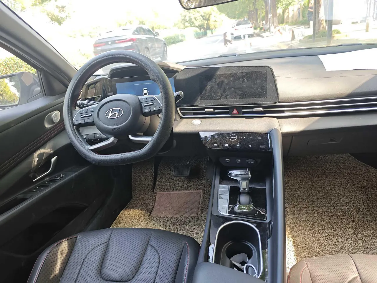 Hyundai 2022 Elantra-Sanxiang 1.5 Stepless 20th Anniversary Automatic Gear 3