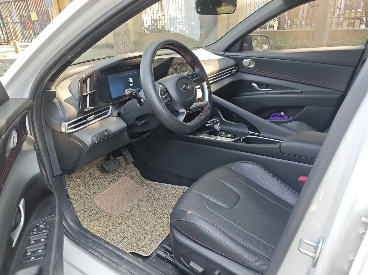 Hyundai 2022 Elantra-Sanxiang 1.5 Stepless 20th Anniversary Automatic Gear 4