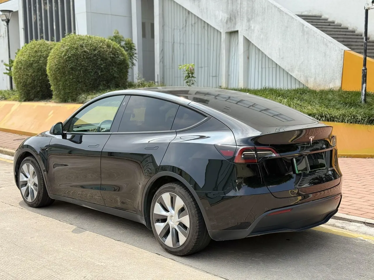 Tesla 2022 Model Y rear-wheel drive version automatic transmission 4