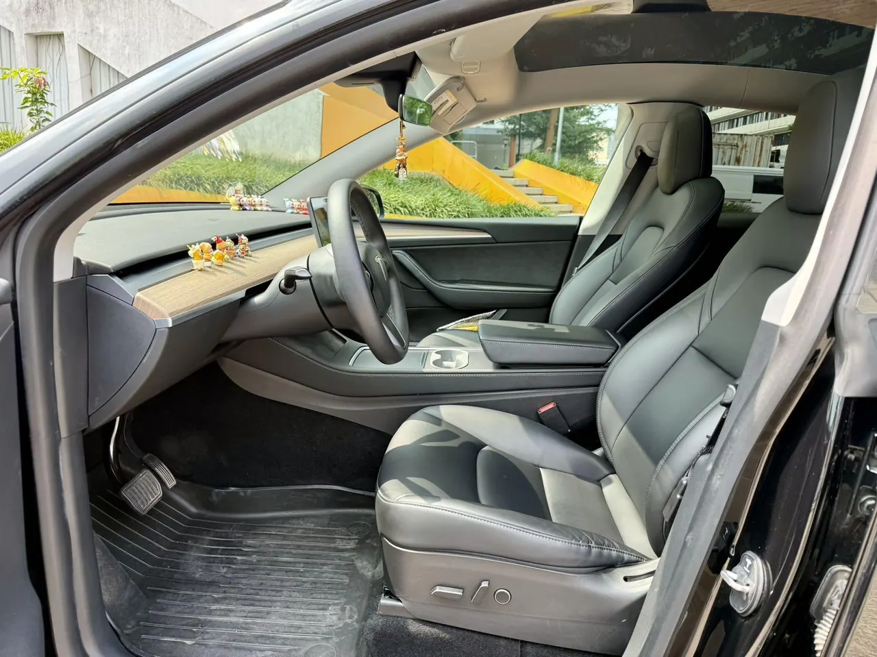 Tesla 2022 Model Y rear-wheel drive version automatic transmission 7