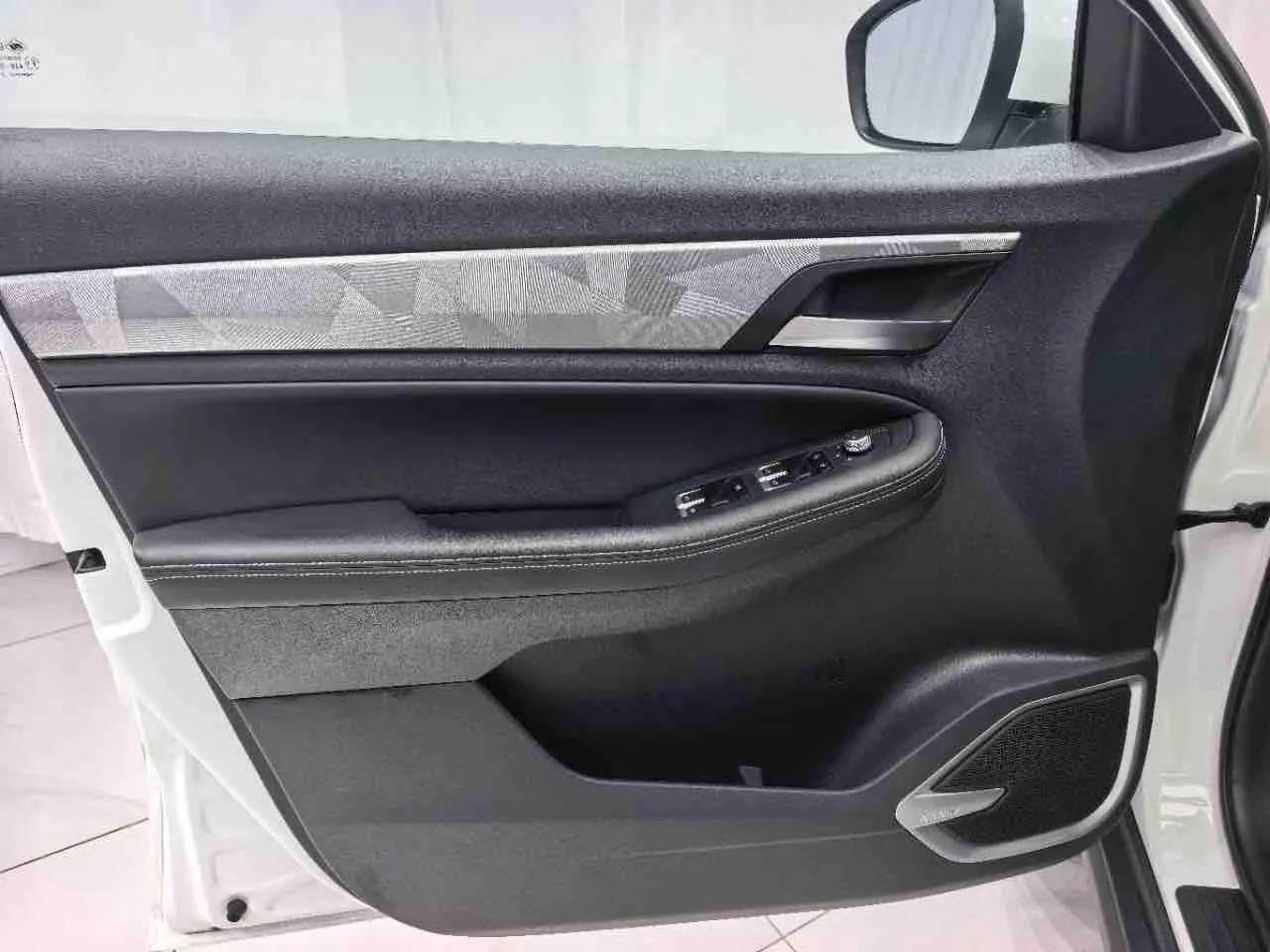 Geely Vision SUV(X6) 2021 Vision X6 Pro 1.4T Luxury Manual Gear 7