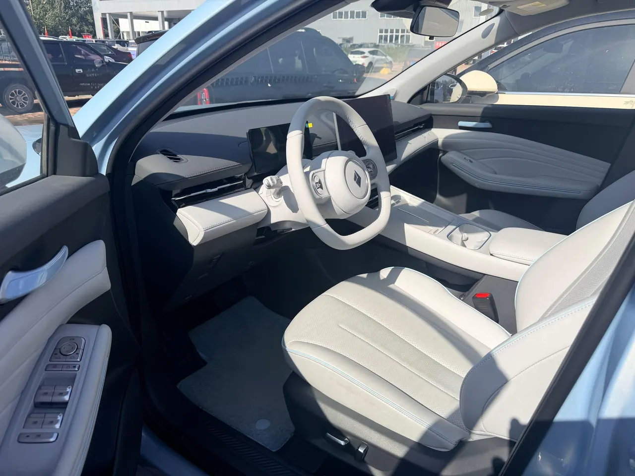 BaoJun 2026 Yunhai 500km Pure Electric Junya Edition Automatic Gear 5