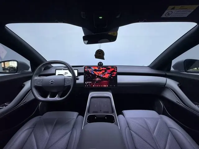NIO 2024 ET5T 75kWh Touring automatic 3