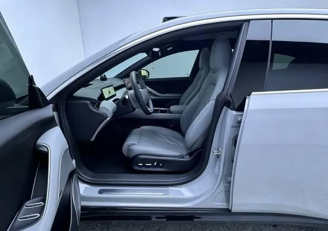 NIO 2024 ET5T 75kWh Touring automatic 6