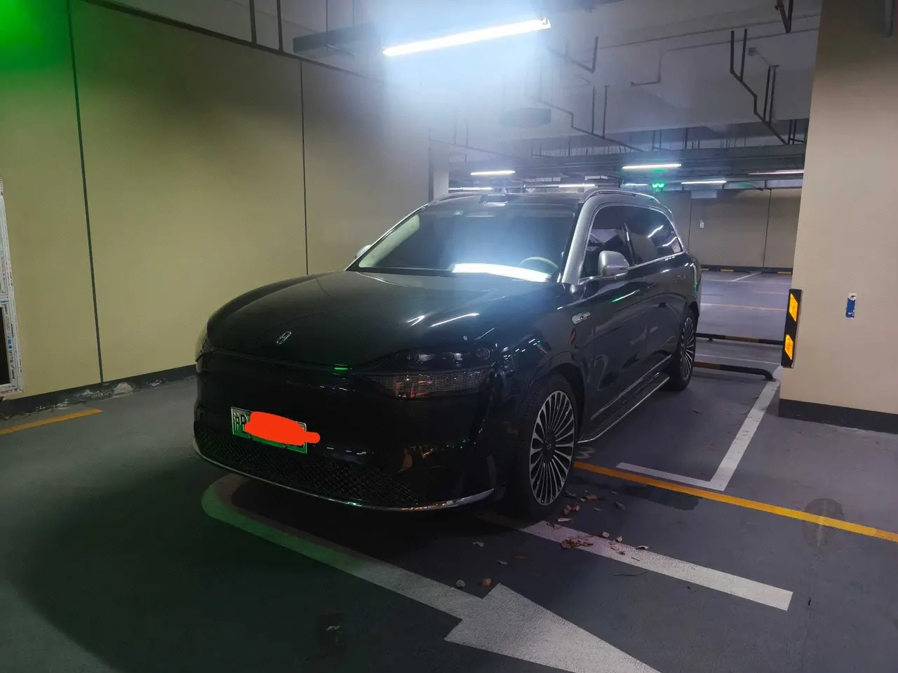 AITO 2024 AITO M9 EV Pure Electric Max Edition 100kWh Automatic Gear - View 1