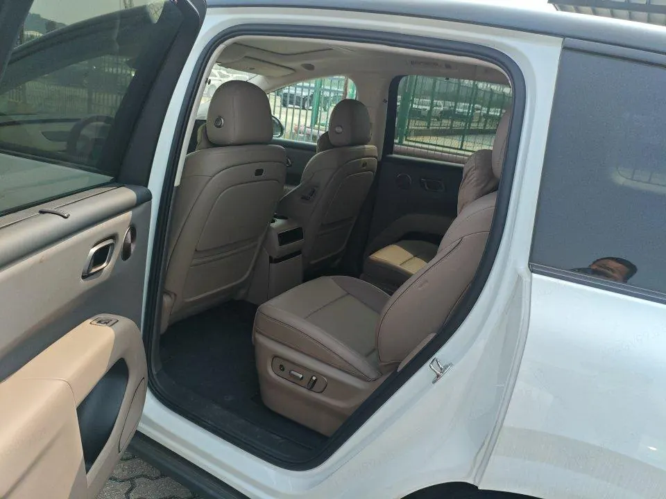 Li 2025 i8 Standard Edition Automatic Gear 4