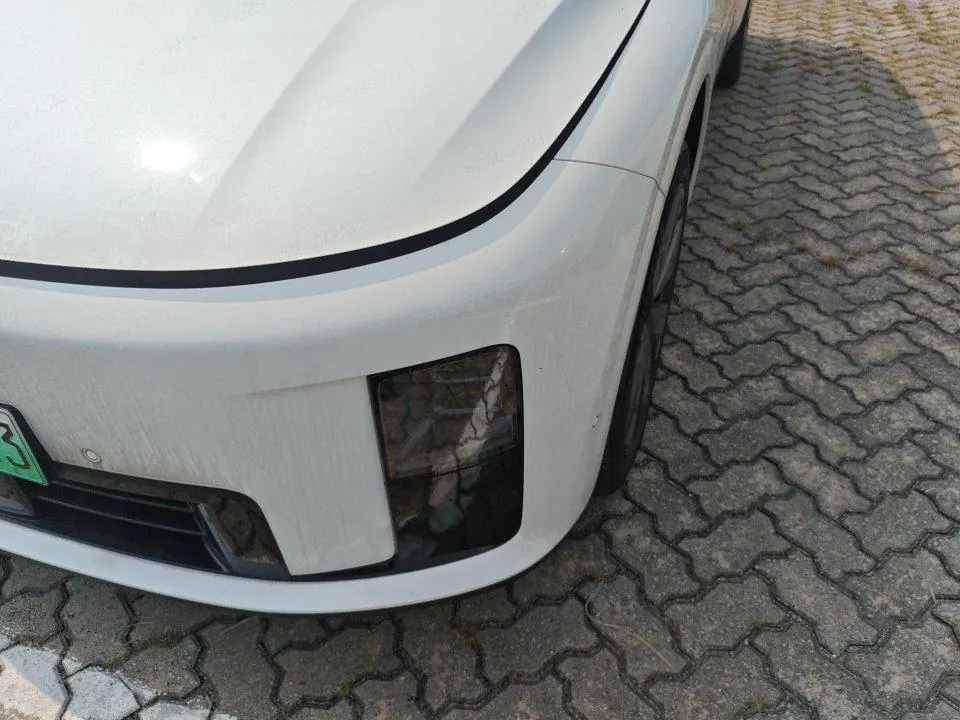Li 2025 i8 Standard Edition Automatic Gear 6