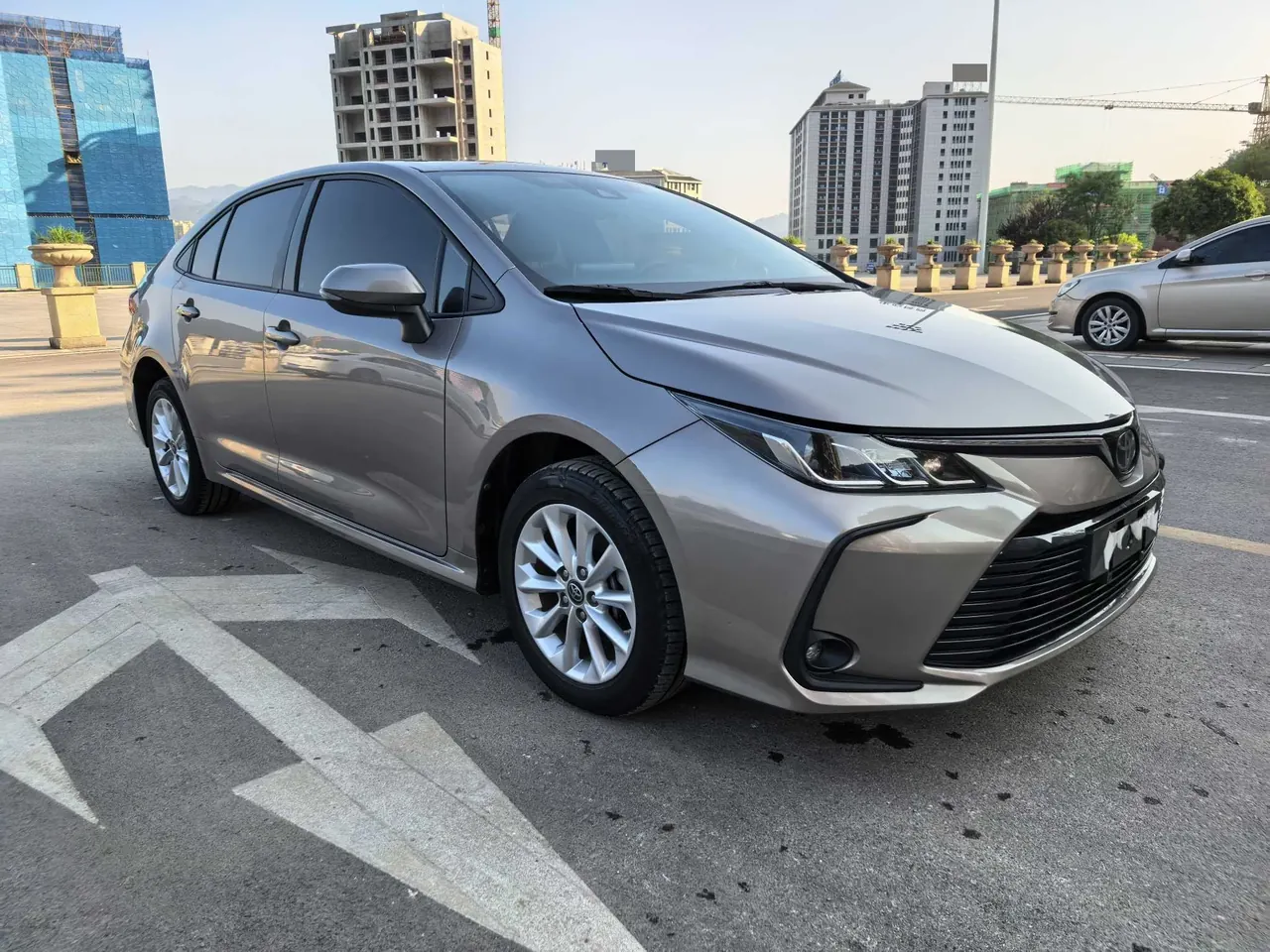 Toyota 2021 corolla 1.2T stepless elite version of automatic gear 3