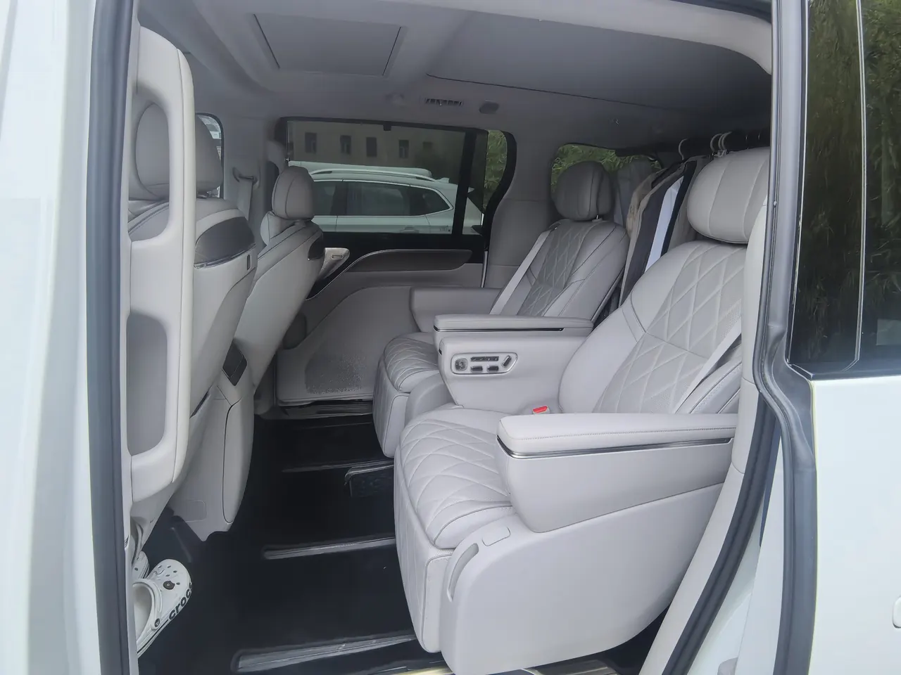 Leapmotor 2026 D 99 480 Flagship Automatic Gear 3