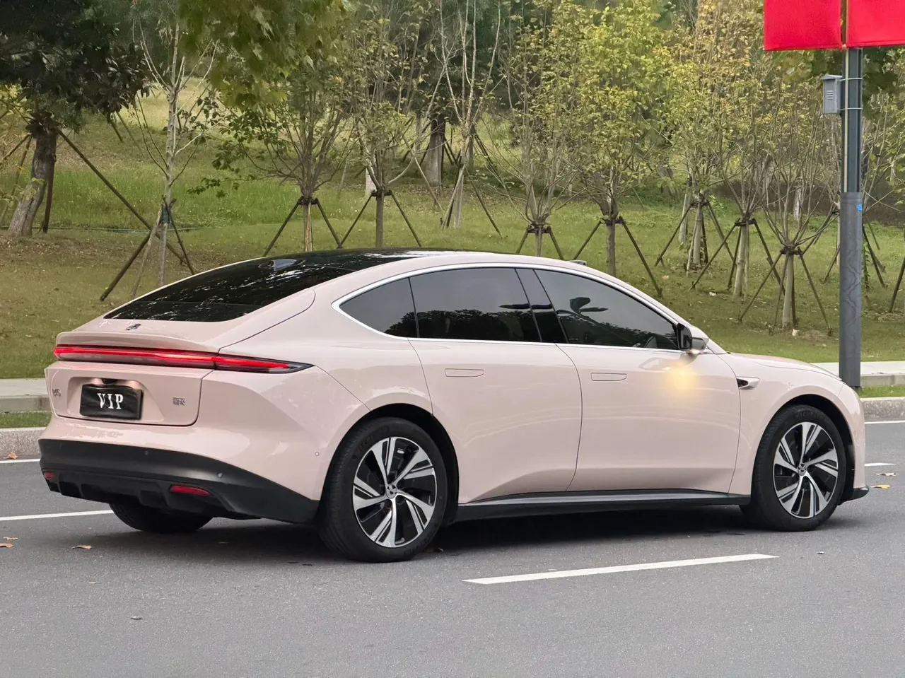 NIO 2024 ET5 75kWh automatic gear 3