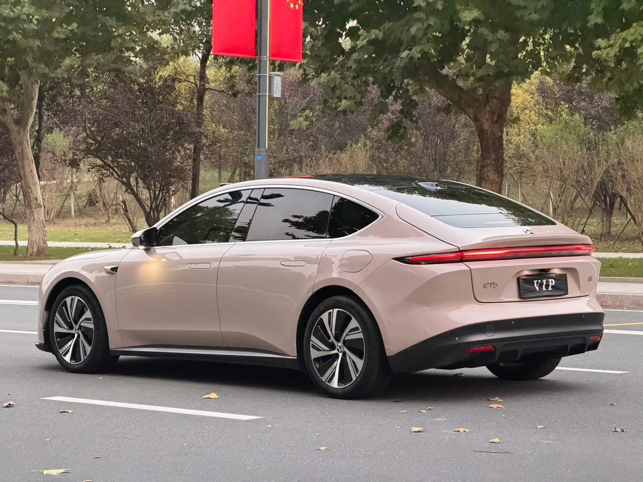 NIO 2024 ET5 75kWh automatic gear 5