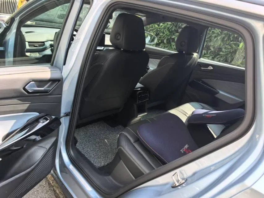 Volkswagen 2021 ID. 4 X Pure Edition Automatic Transmission 6