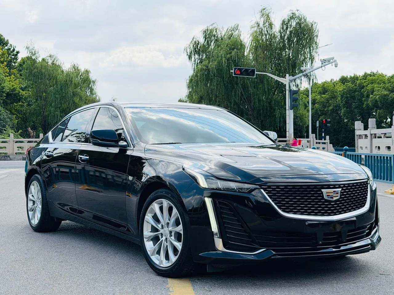 Cadillac 2021 CT5 2.0T 28T luxury automatic gear 3