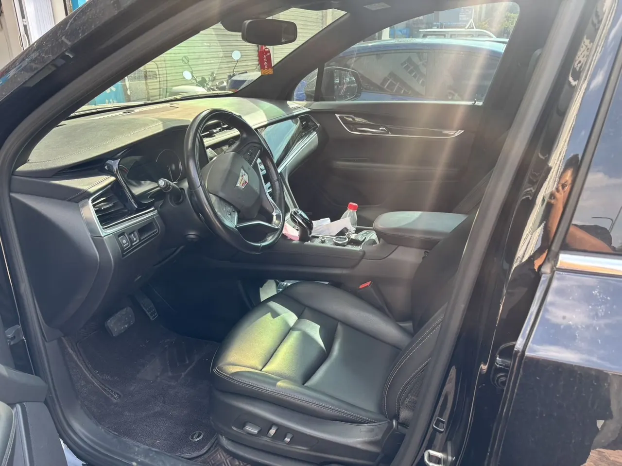 Cadillac 2021 XT6 2.0T 28T 6-seat luxury automatic gear 2