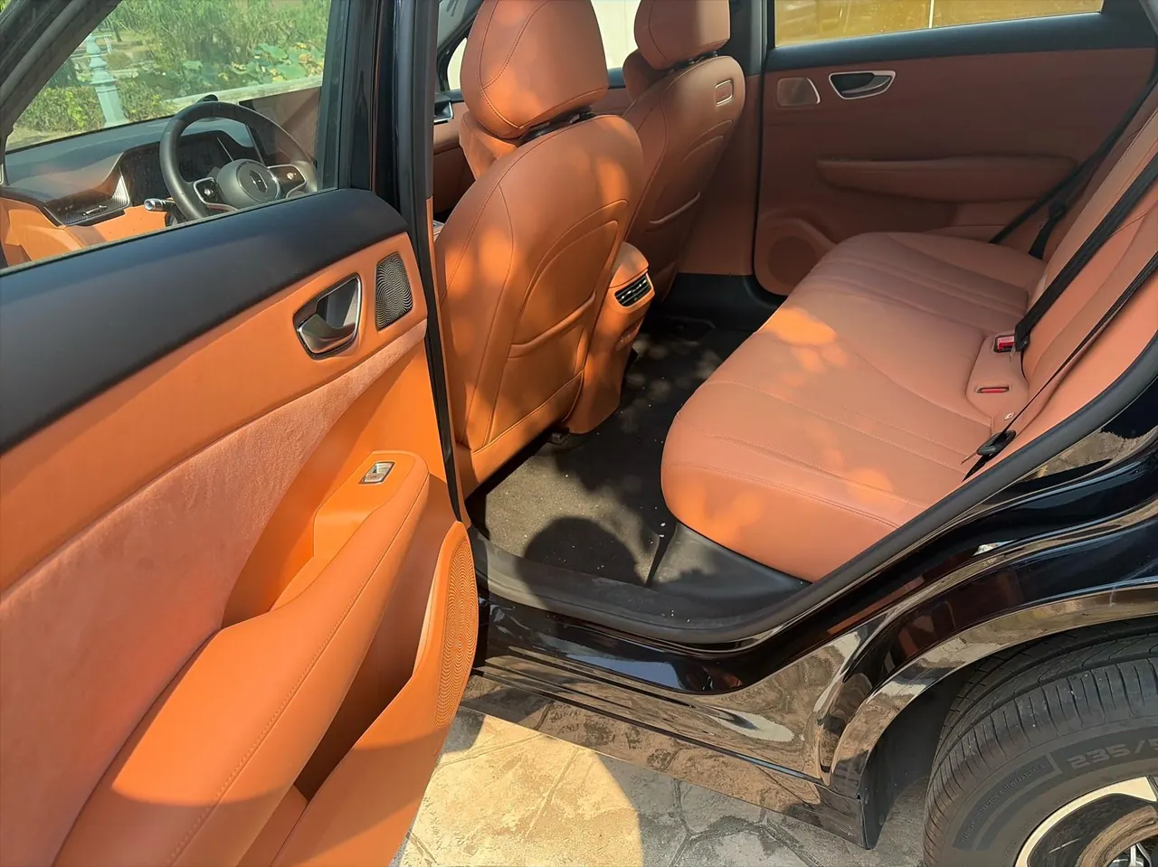 Shangjie 2025 H5 Range-Extended Max Automatic Transmission 4