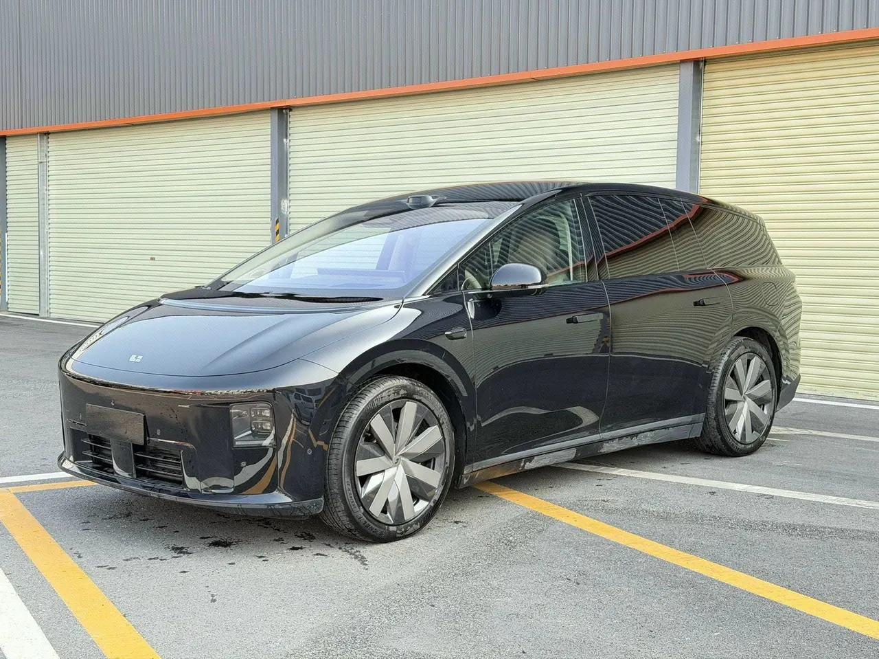 Li 2025 i8 Standard Edition Automatic Gear - View 1