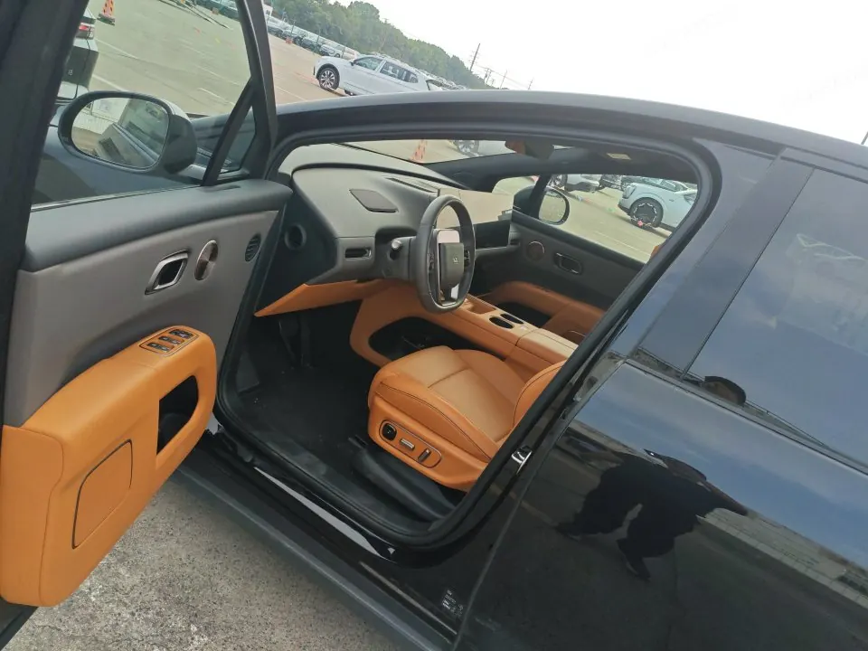 Li 2025 i8 Standard Edition Automatic Gear 2