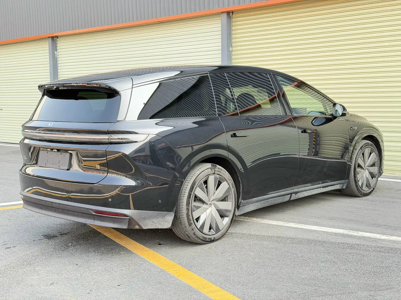 Li 2025 i8 Standard Edition Automatic Gear 6
