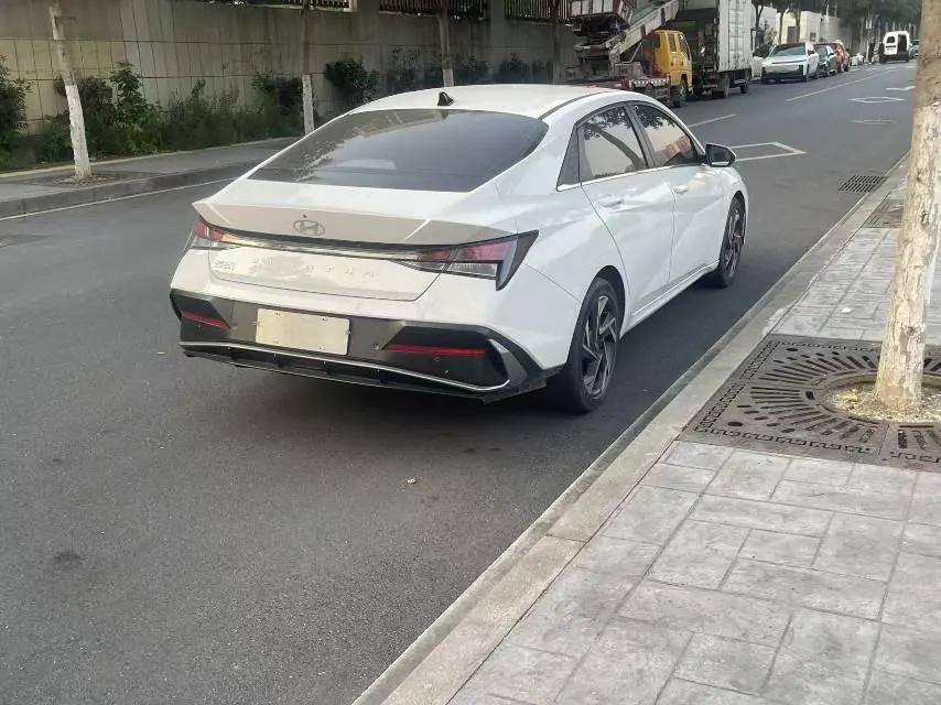 Hyundai 2023 Elantra-sedan 1.5 stepless GLX elite automatic gear 9