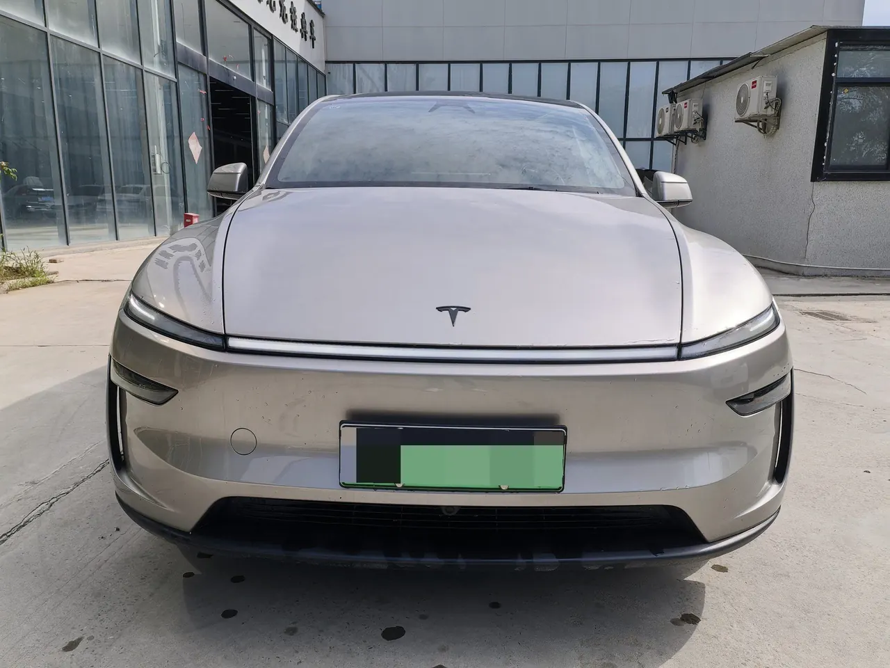 Tesla 2025 Model Y L Long Endurance All-Wheel Drive Automatic Transmission 2