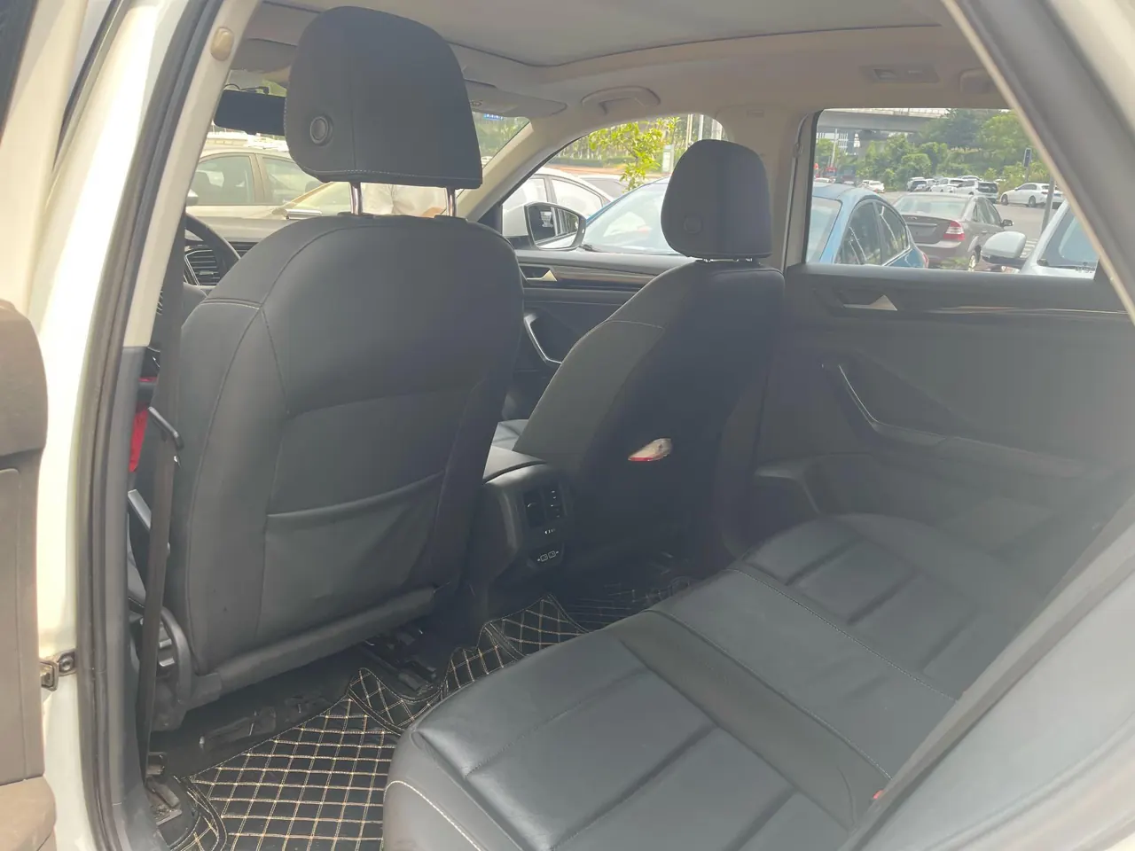 Volkswagen 2021 Tange 1.4TSI 280TSI Two-Drive Comfort Smart Joint Edition Automatic Gear 3