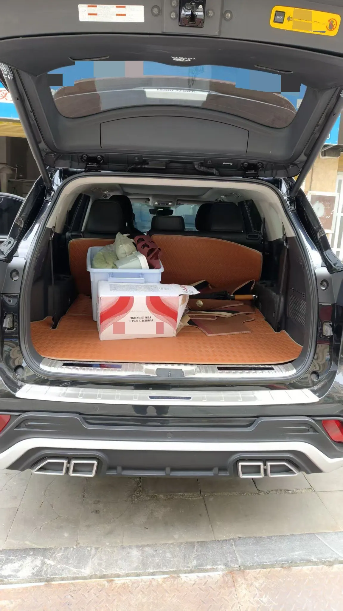 Toyota 2023 Highlander Dual Engine 2.5 Stepless Four-wheel Drive Knight Edition 7-seat Automatic Gear 5