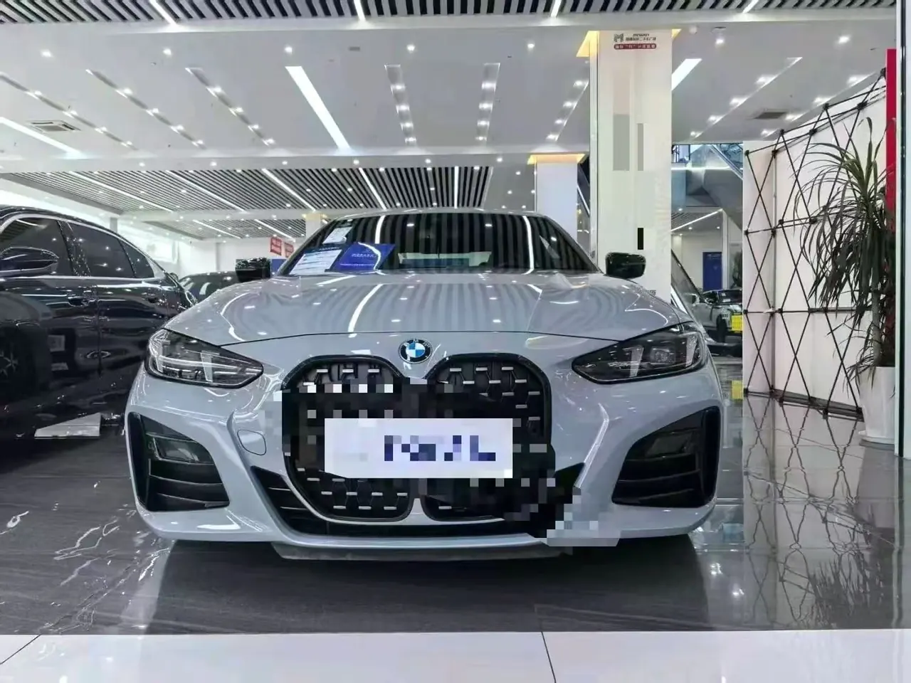 BMW 4 Series (Imported) 2023 430i Four-Door Coupe 2.0T M Sports Obsidian Night Suit Automatic Gear 5