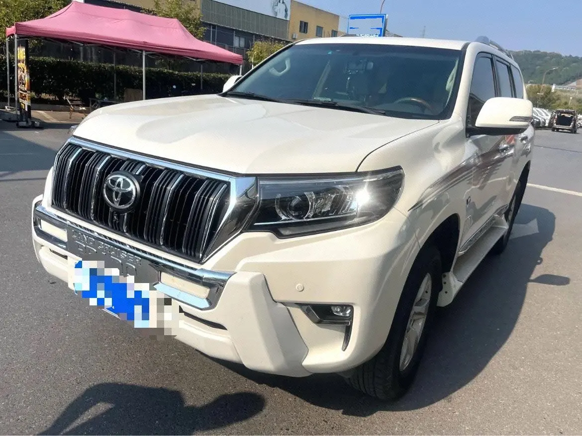 Toyota Prado (Imported) 2023 Prado 4.0 Automatic - View 1