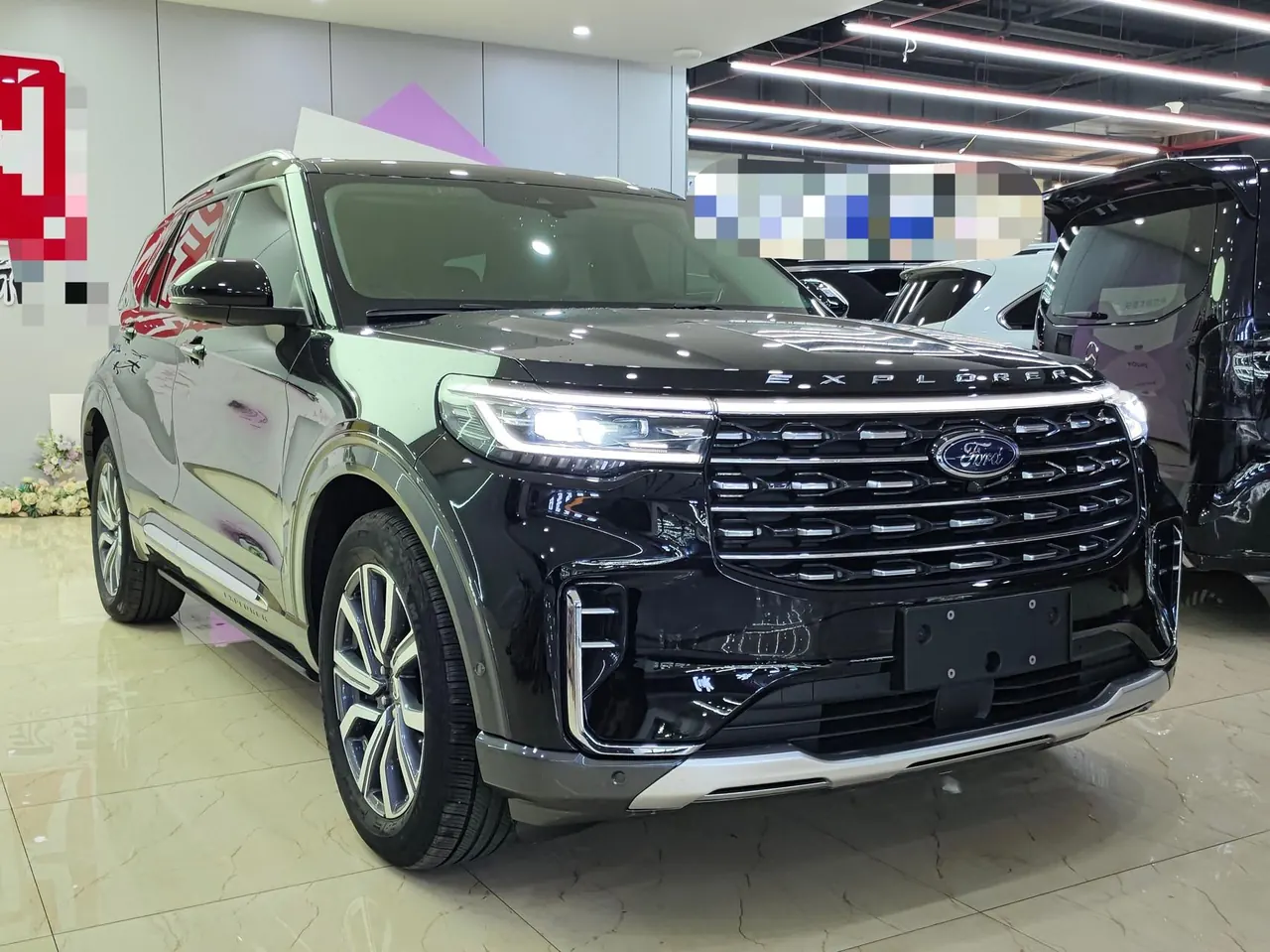 Ford 2023 Explorer 2.3T EcoBoost 285 Four-wheel Drive Titanium Edition 7-seat Automatic Gear 2